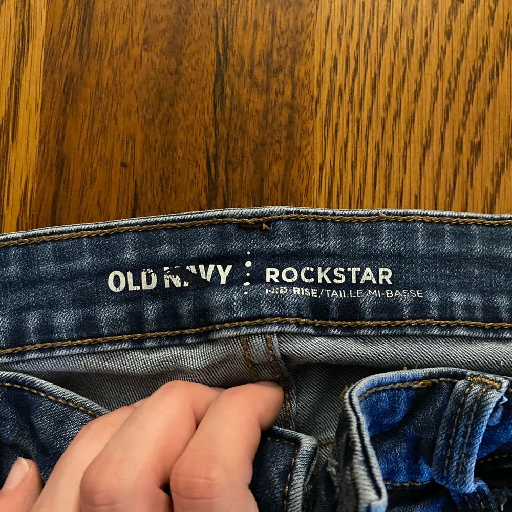 Mid Rise Ripped Skinny Jeans - Picture 3 of 3